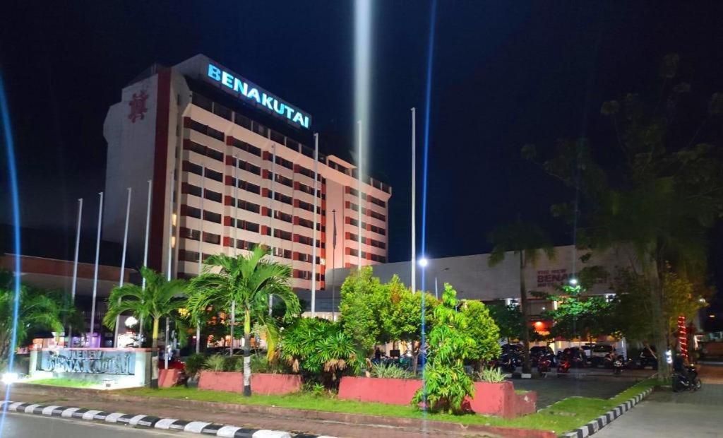 Hotel The New Benakutai 3*
