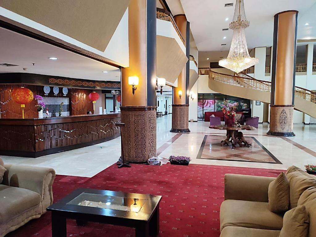 Hotel The New Benakutai Balikpapan (Borneo)